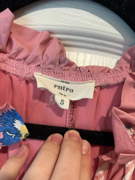 entro Pink Floral Ruffle Blouse - Picture 2 of 3